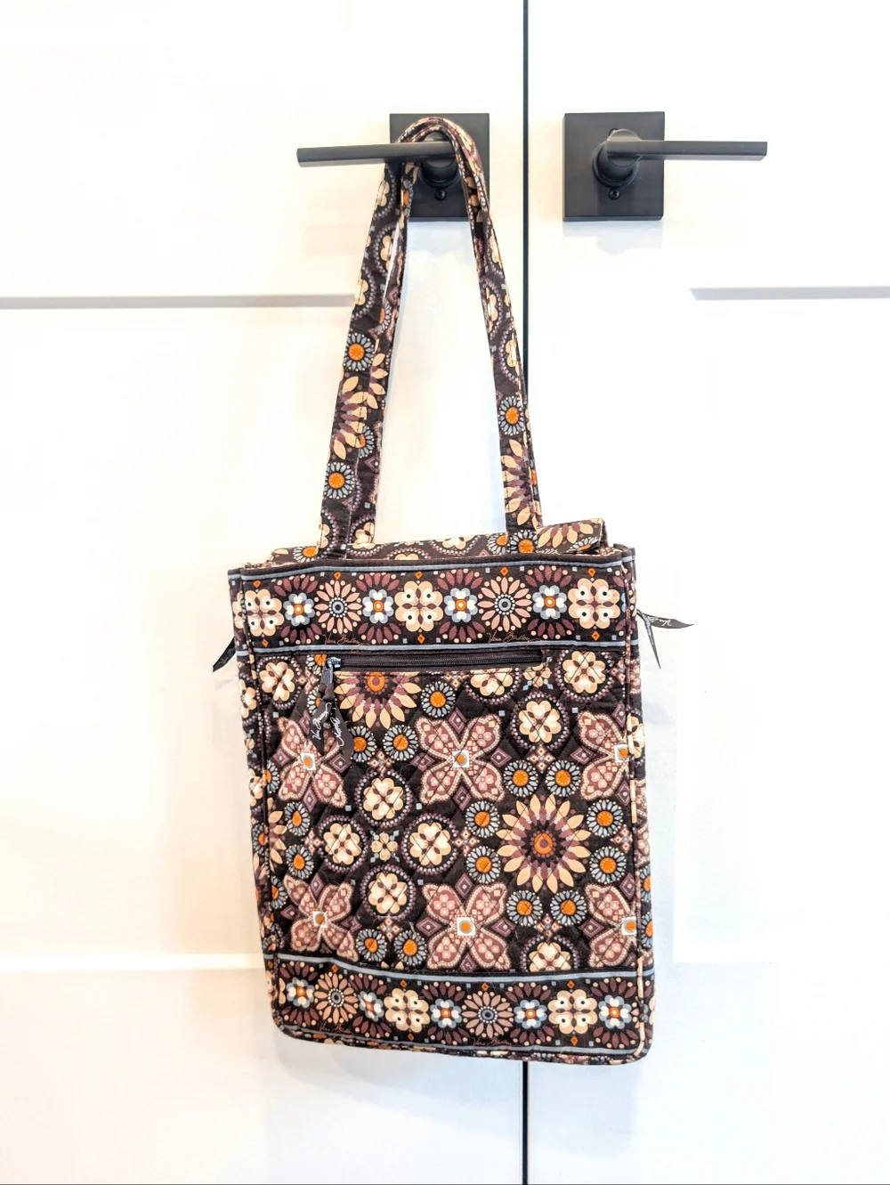 VERA BRADLEY Brown Floral Pattern Quilted Computer Bag